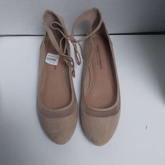 ๐ Beige Flats by Cristian Siriano ๐ ๐ ๐
